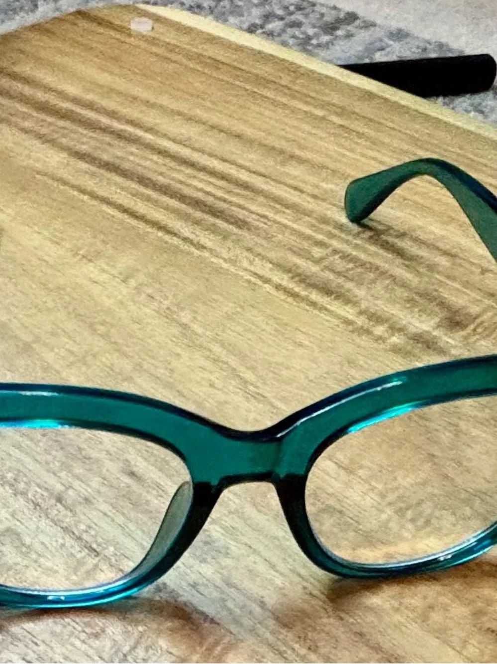 Teal Resin Fashion Eyeglass Frames - Stylish Home Accent